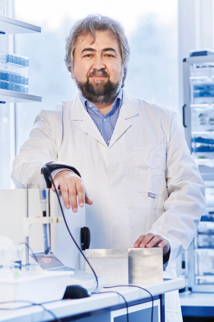 Mikhail Zheludkevich 